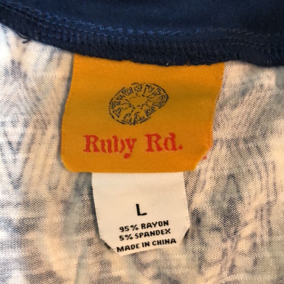 Blue and White Ruby Rd. Top - Picture 2 of 3